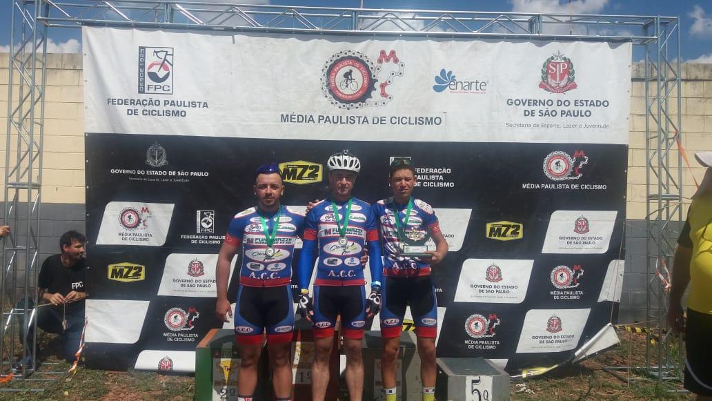 Atletas dão um show de garra e superação no campeonato de ciclismo em Cordeirópolis