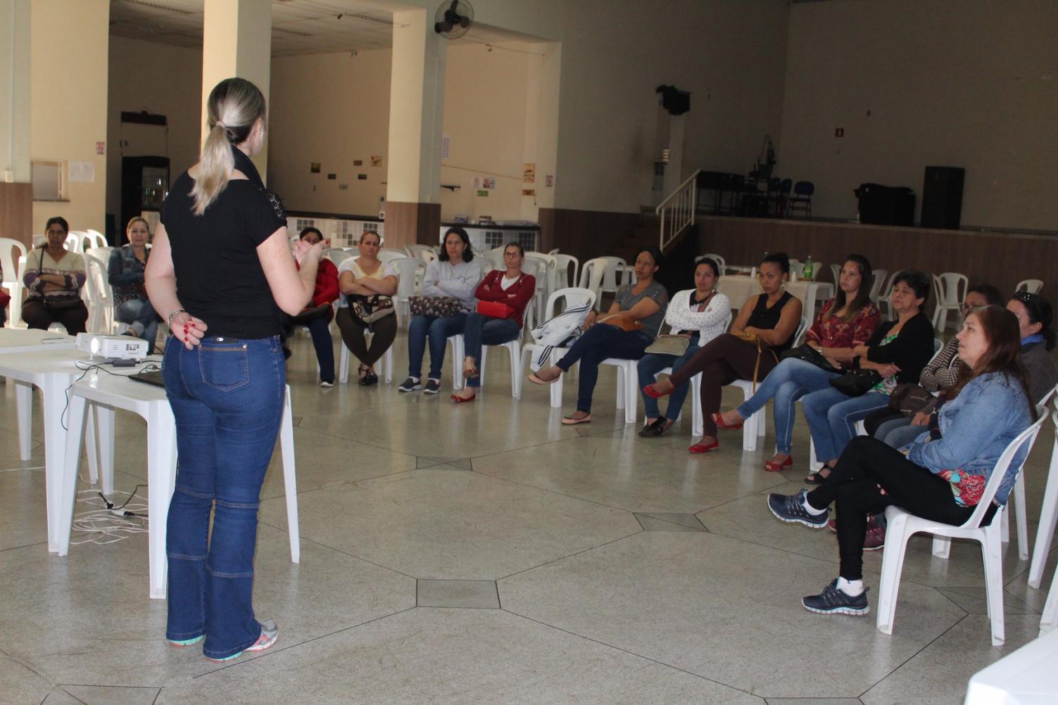 Escola de Governo promove capacitação em diversas áreas para 122 servidores públicos