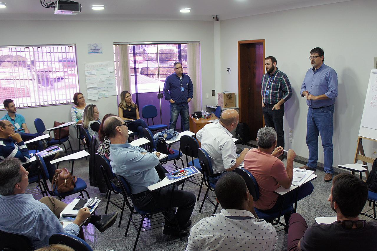 Curso sobre Compras Governamentais recebe pregoeiros e micro e pequenos empreendedores