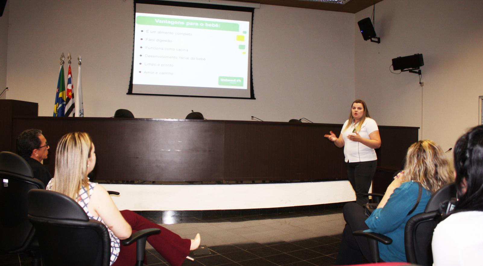 Palestra encerra ciclo de encontros do Agosto Dourado