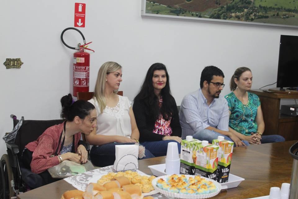 Psicólogos da rede municipal são homenageados em Cordeirópolis