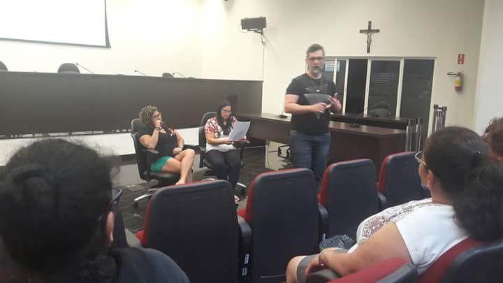 Alunos do EJA conhecem funcionamento do Legislativo