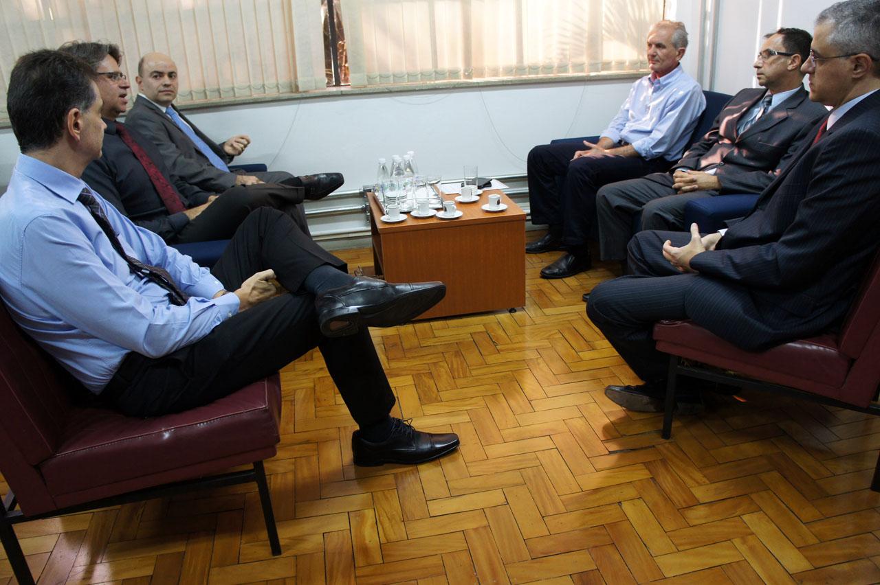 Prefeito se reúne com juízes da Comarca de Limeira