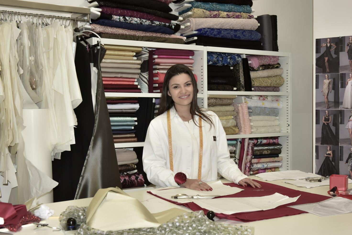 A estilista amazonense Daniela de Souza, vive seu sonho de Cinderela em Milão