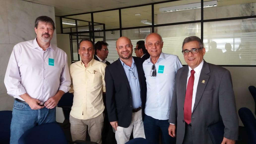 Secretário de Limeira participa de encontro para discutir missão comercial para Portugal