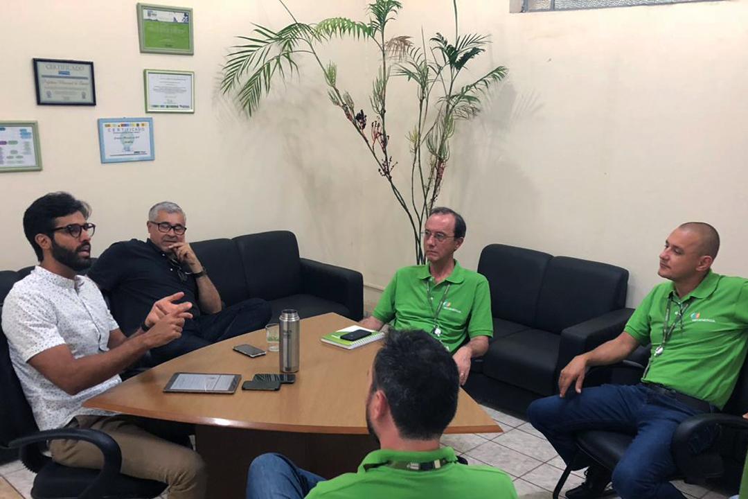 Prefeitura de Limeira e Elektro buscam soluções conjuntas para poda de árvores sob fiação