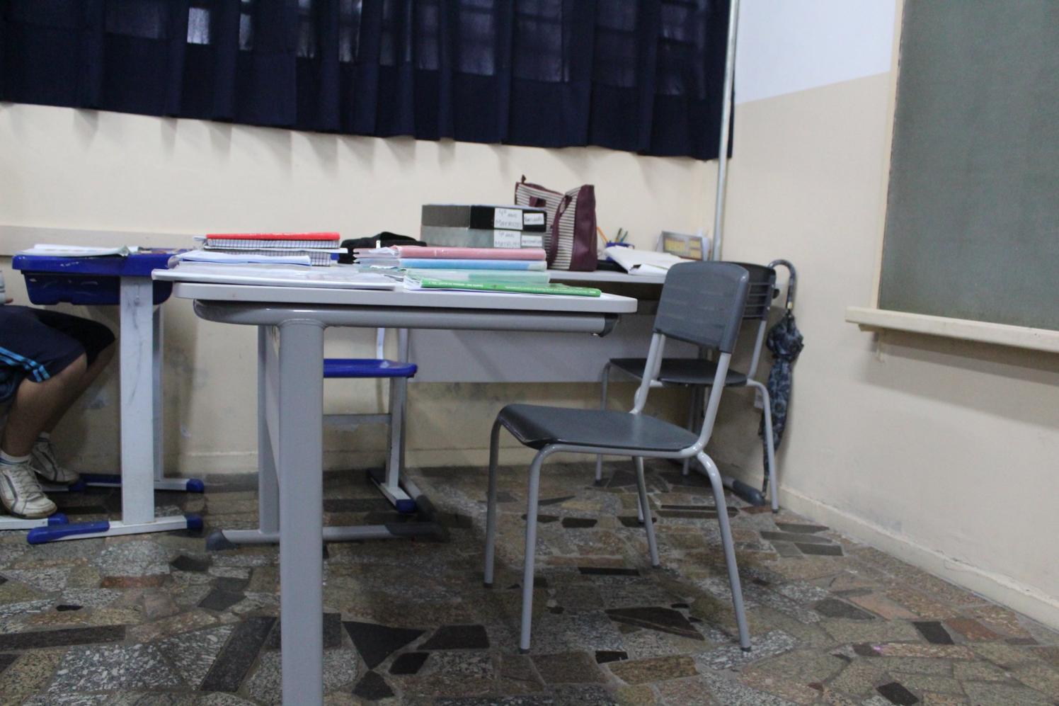 Escolas do Ensino Fundamental recebem investimento em novo mobiliário escolar