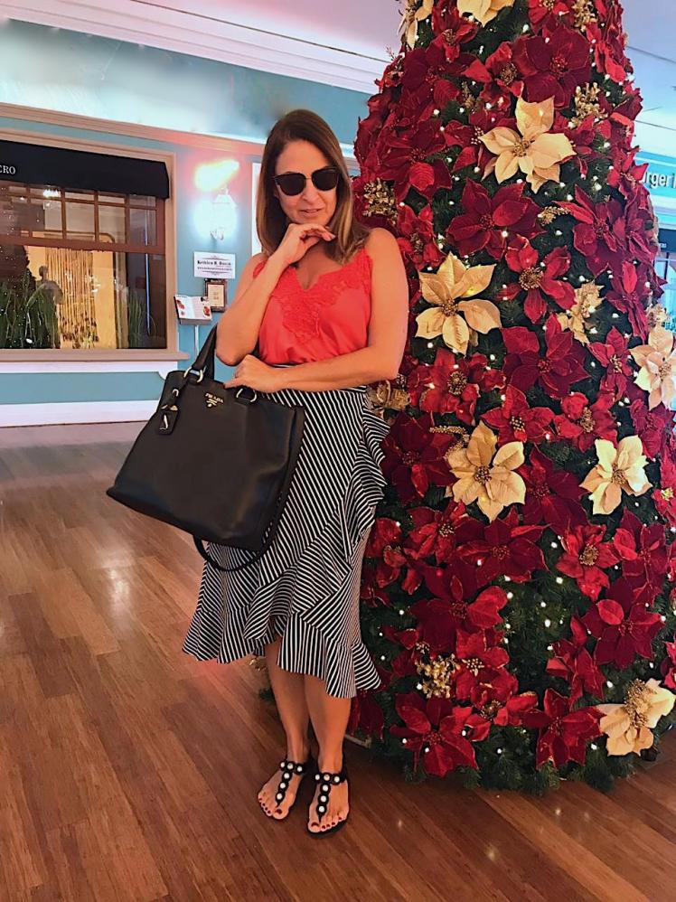 Personal Stylist Claudia Adnet aponta tendências e dá dica para look de fim de ano