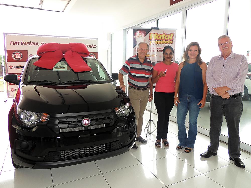 ACIL e Sicomércio entregam prêmios do sorteio de Natal