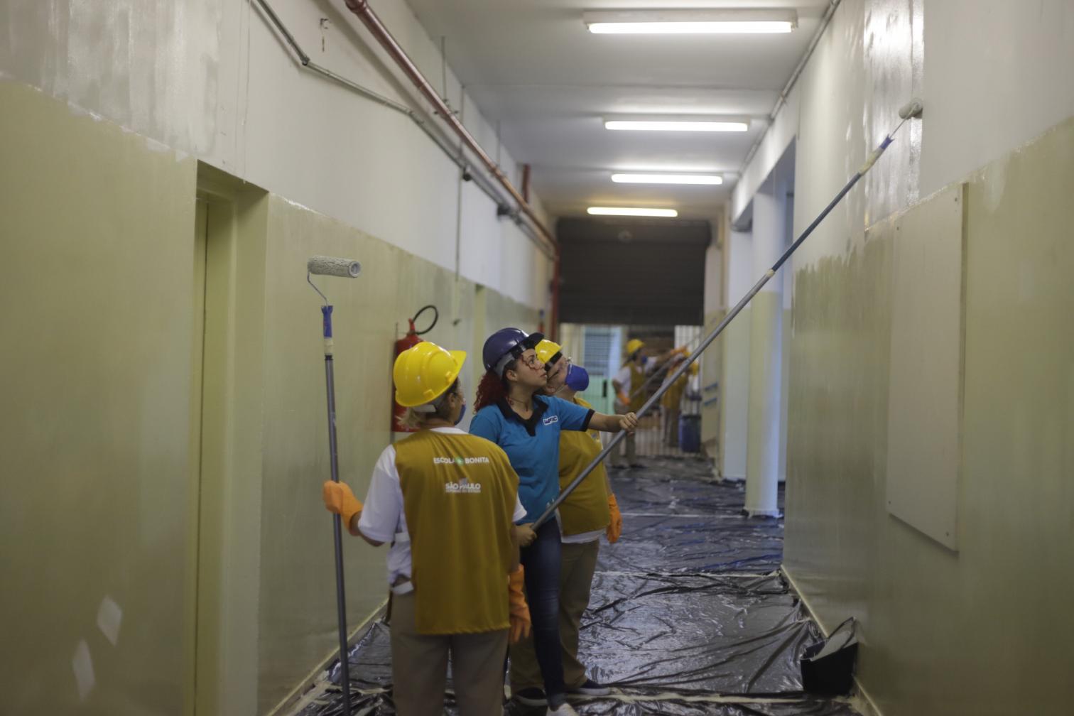 Escola + Bonita vai revitalizar mais de 2 mil escolas estaduais com trabalho de presos