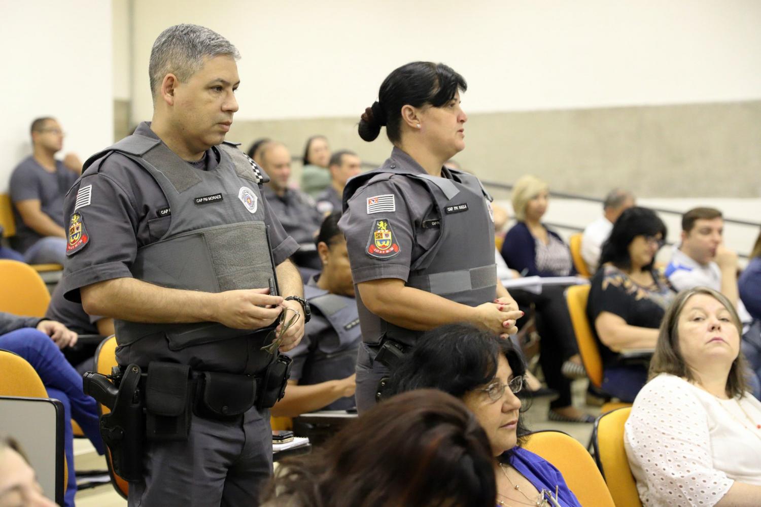 Diretores das 5 mil escolas estaduais de SP se reúnem com a Polícia Militar para reforçar estratégias de segurança