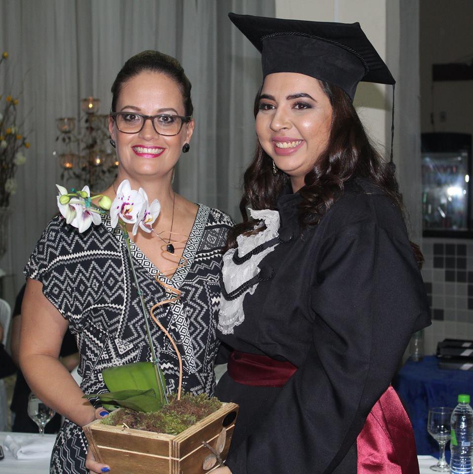 Mais de 100 alunos do Polo Anhanguera se formam em Cordeirópolis