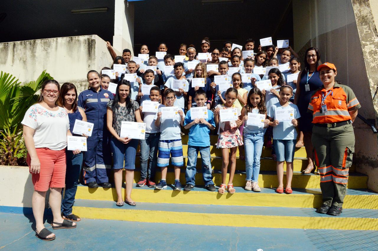 Educação no Trânsito e Samu realizam palestras em escola do Bairro do Tatu em Limeira