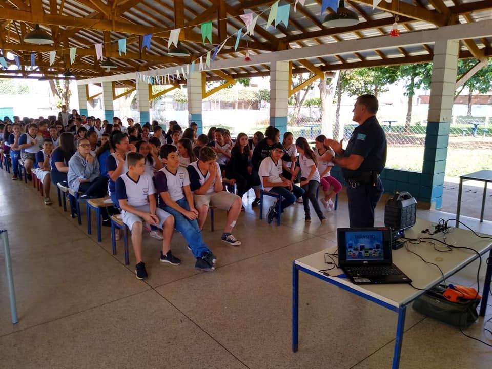 Alunos de Cordeirópolis participam de palestra sobre cuidados no trânsito