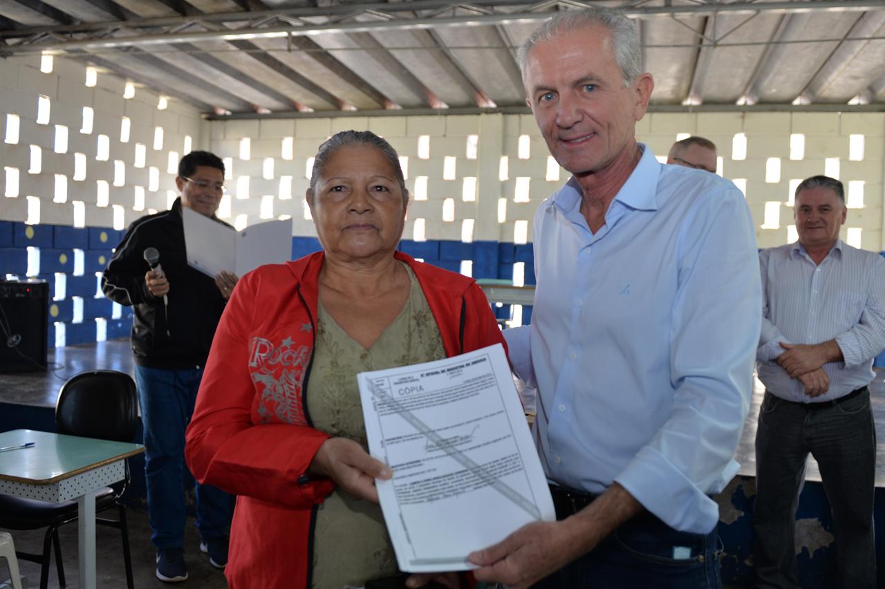 Após 30 anos, governo Botion legaliza contratos do Degan em Limeira