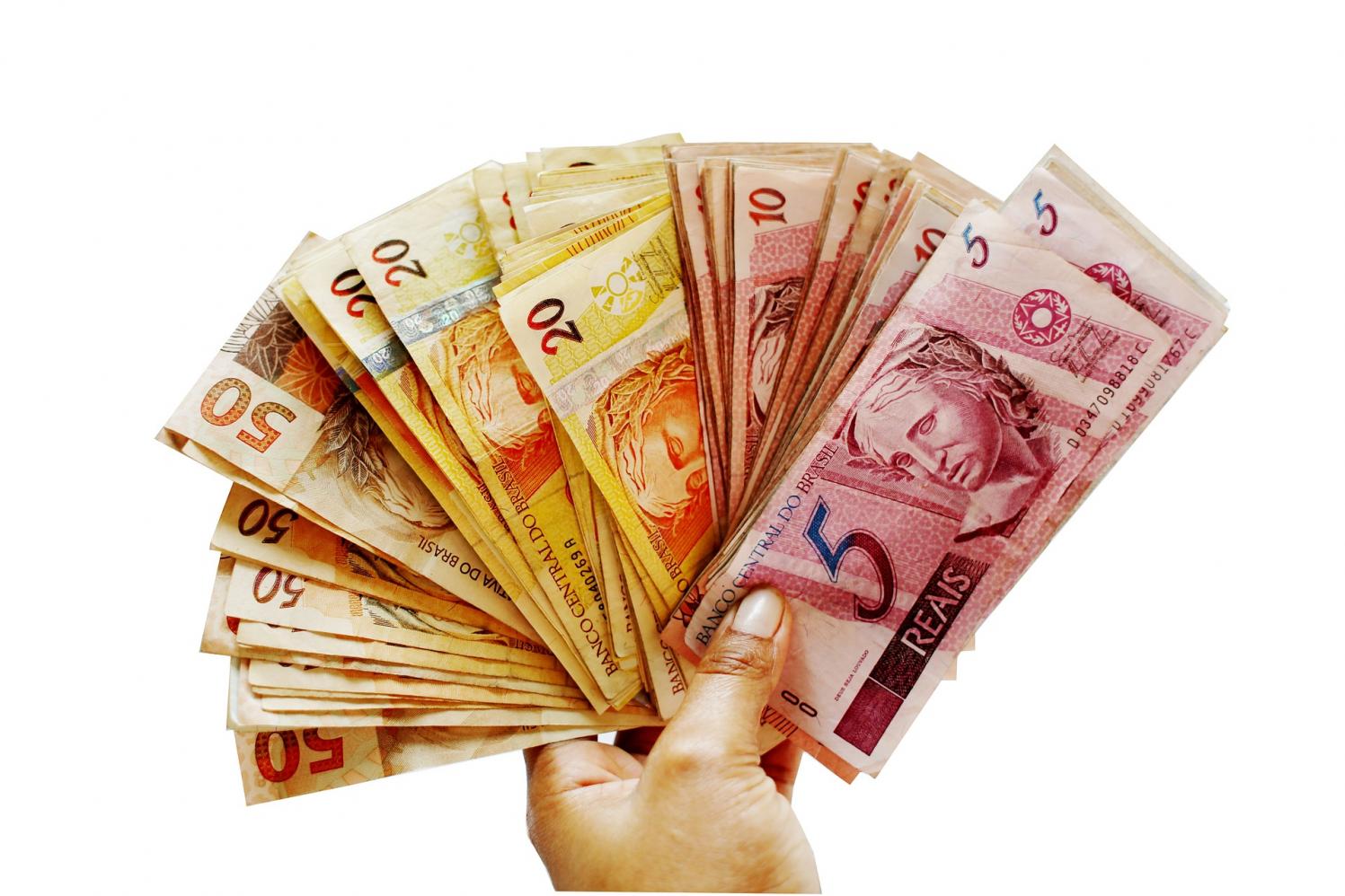 CAIXA inicia pagamento do abono salarial para nascidos em agosto