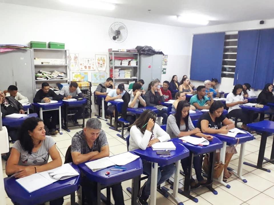 Curso preparatório do ENCCEJA reúne mais de 60 alunos em Cordeirópolis