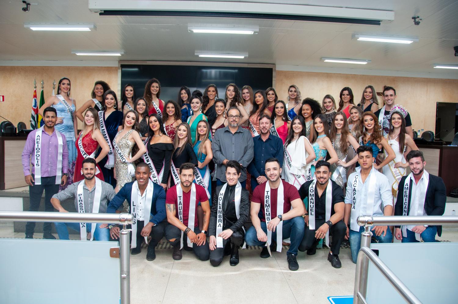 Candidatos dos concursos Miss, Miss Teen e Mister SP Turismo visitam a Câmara de Limeira