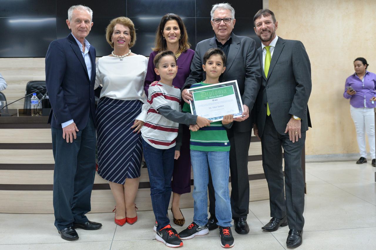 Botion participa de homenagem da Câmara a secretário de saúde