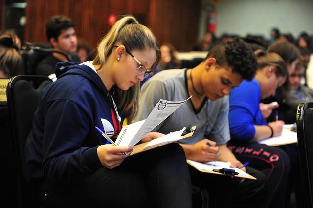 Enem 2019: alunos podem estudar com aulão on-line gratuito