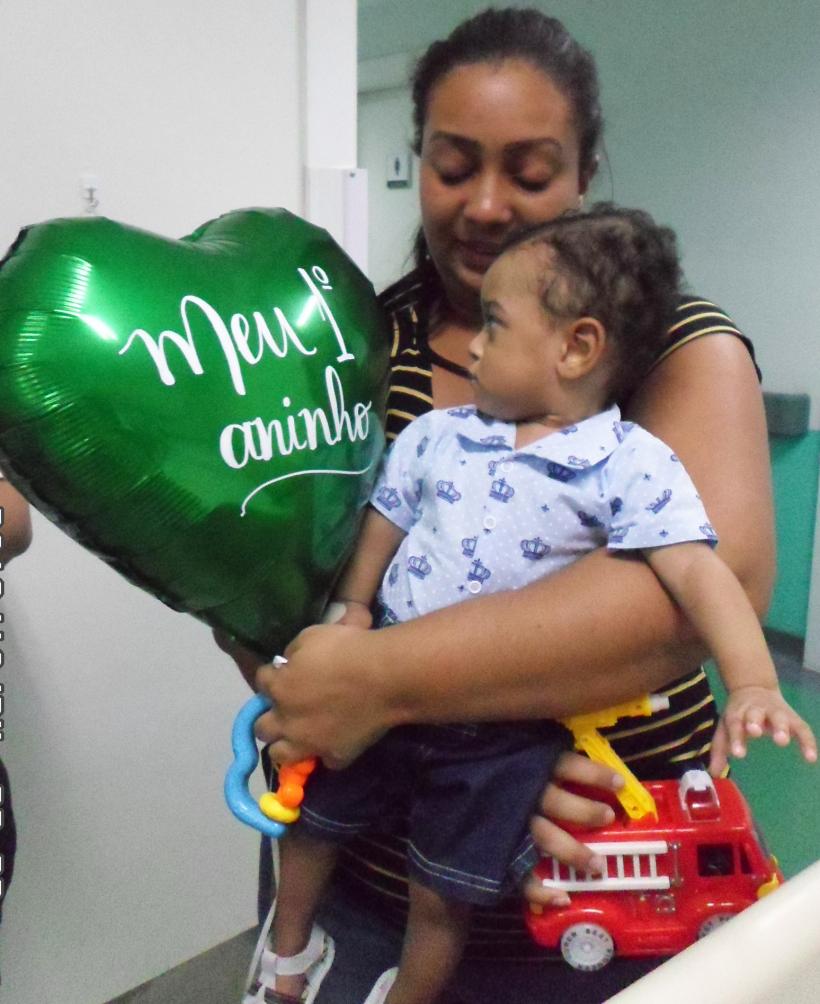 Paciente tem festa surpresa no primeiro aniversário