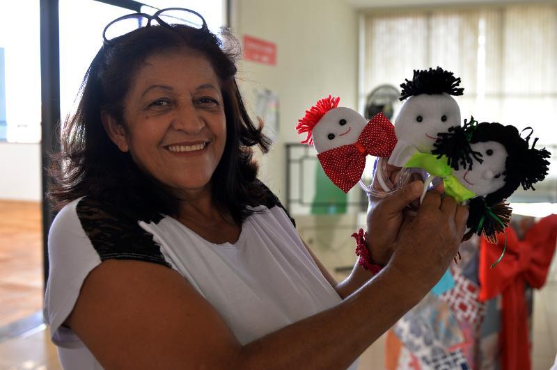 Curso de artesanato em Limeira encerra capacitação com ação solidária