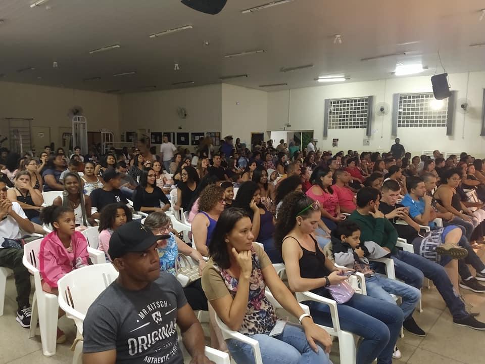 Dia da Consciência Negra é celebrado com música, desfile e poesia em Cordeirópolis