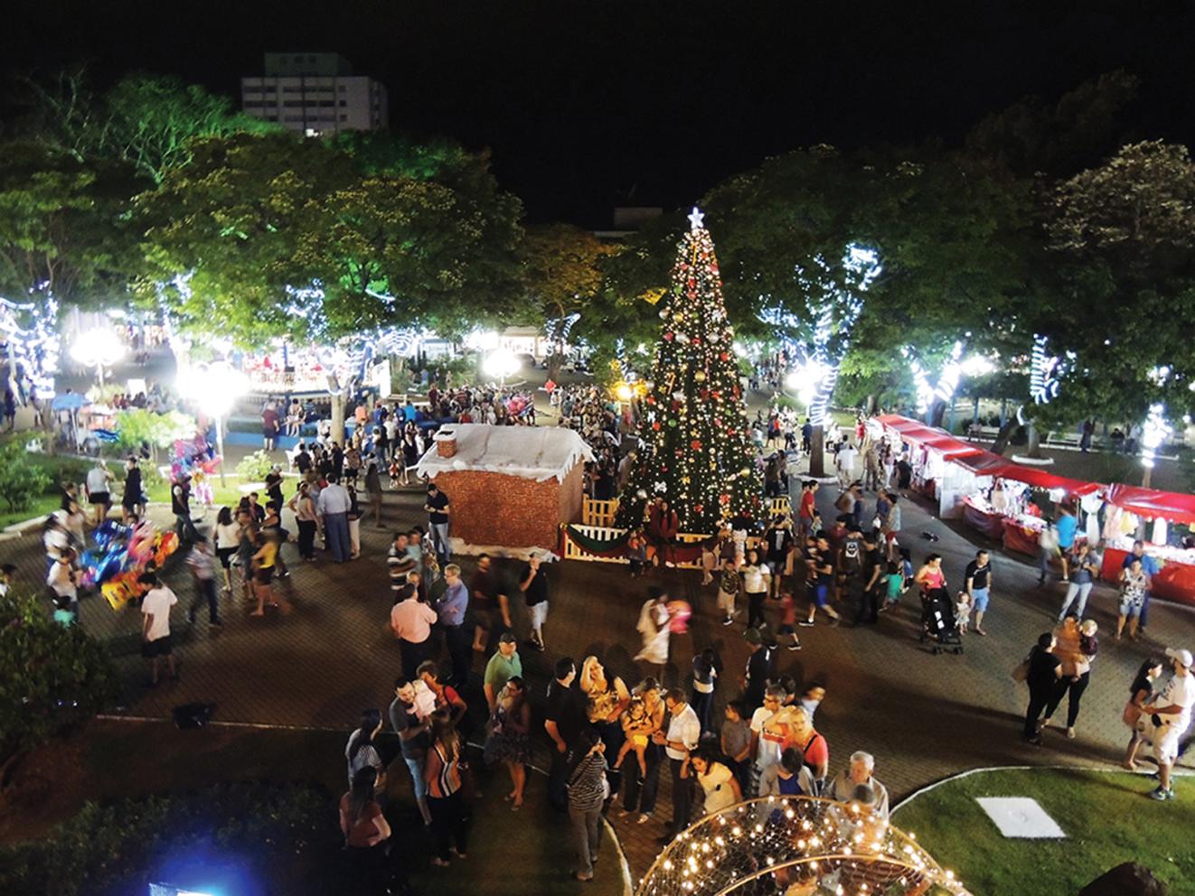 Decoração natalina e programação artística tem início nesta sexta-feira em Limeira