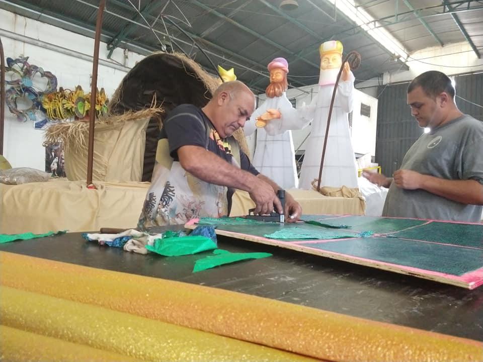 Talento e arte de Parintins marcam presença na Parada de Natal em Cordeirópolis