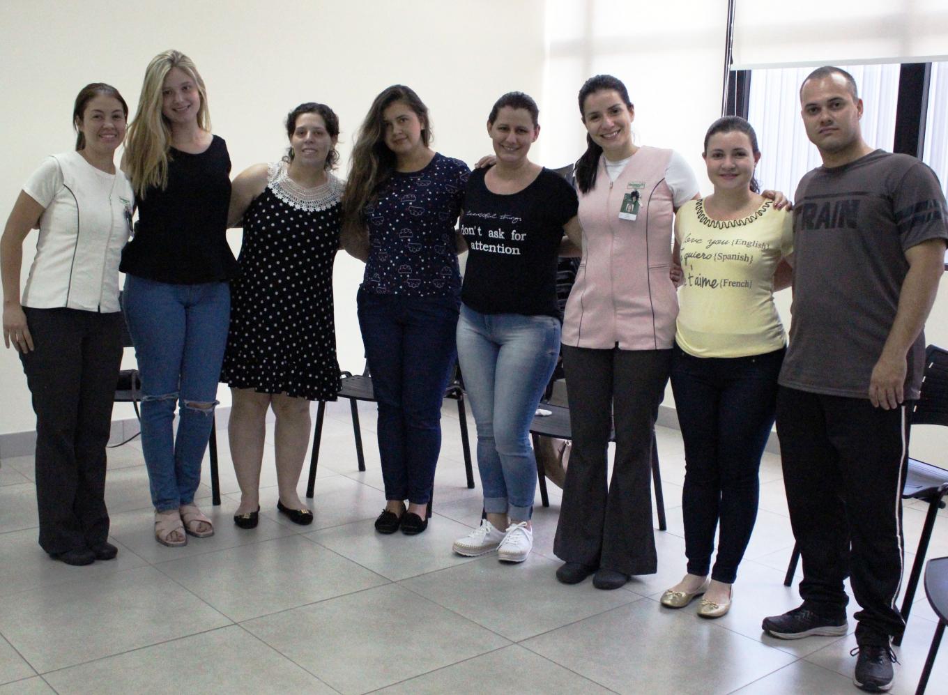 Reuniões e dinâmicas ajudam familiares de bebês internados