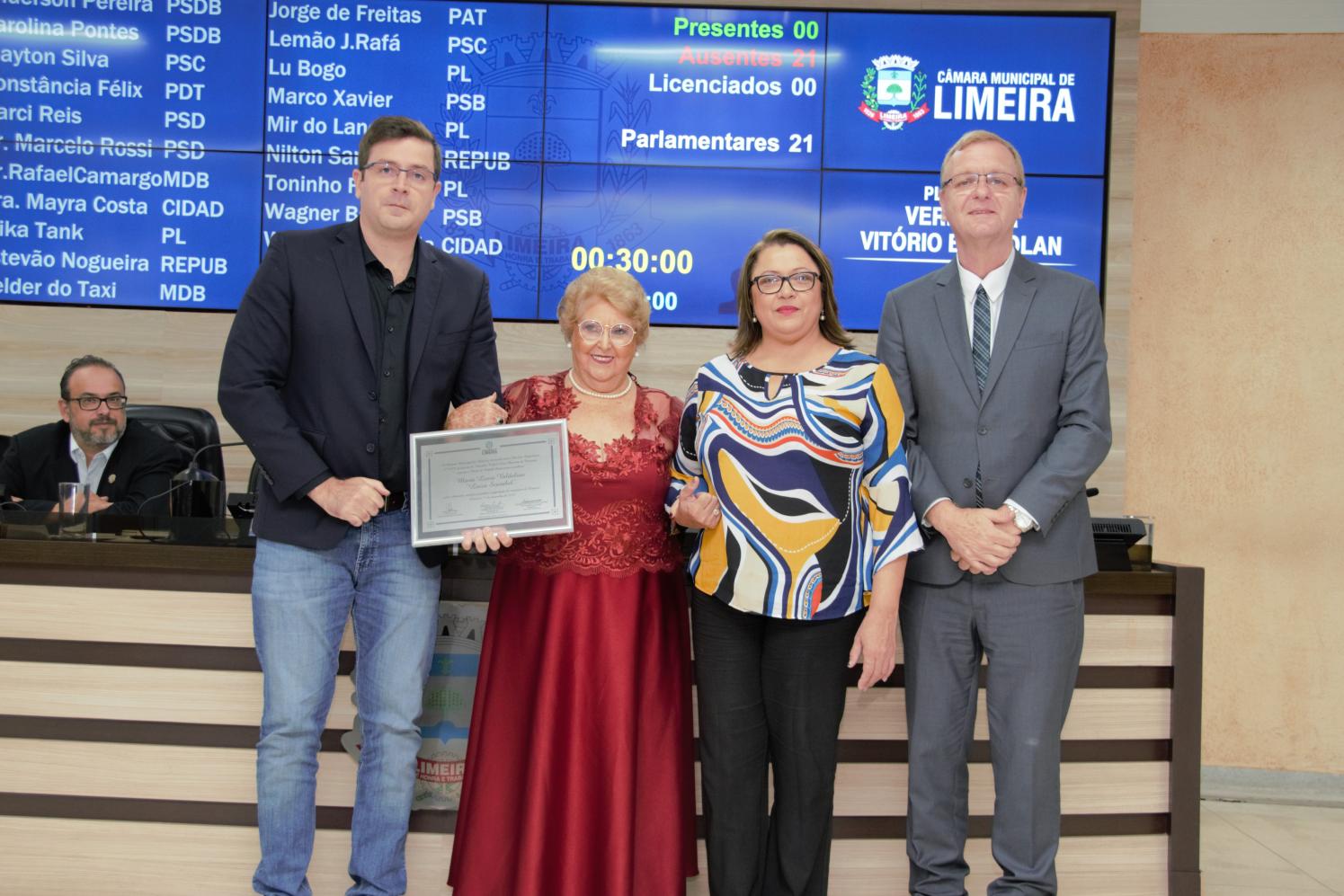 Luiza Scarabel é a mais nova cidadã limeirense
