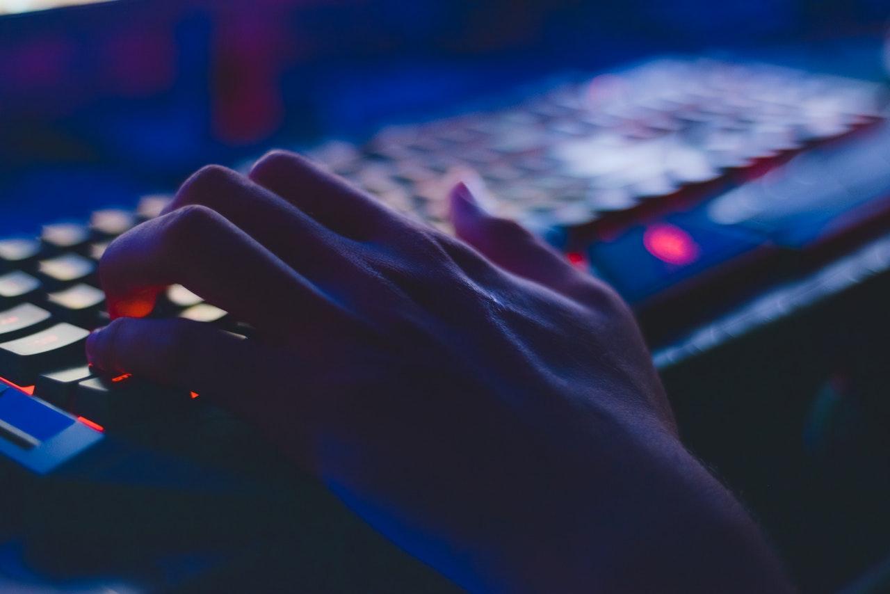  O vírus também pode estar no seu computador
