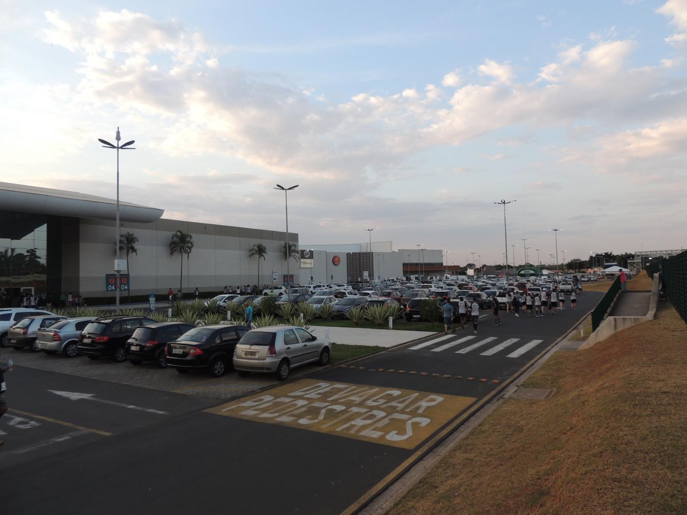 Shopping Nações oferece espaço para lojistas do mercadão de Limeira