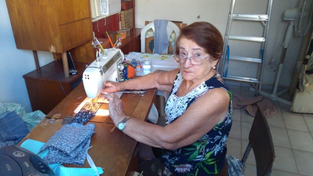 Espanhola de 86 anos radicada em Limeira faz doação de máscaras à Saúde