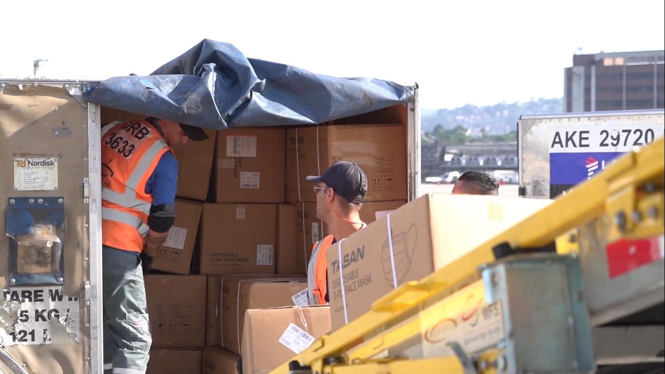 Governo de SP recebe mais de 7 milhões de máscaras para enfrentamento à COVID-19