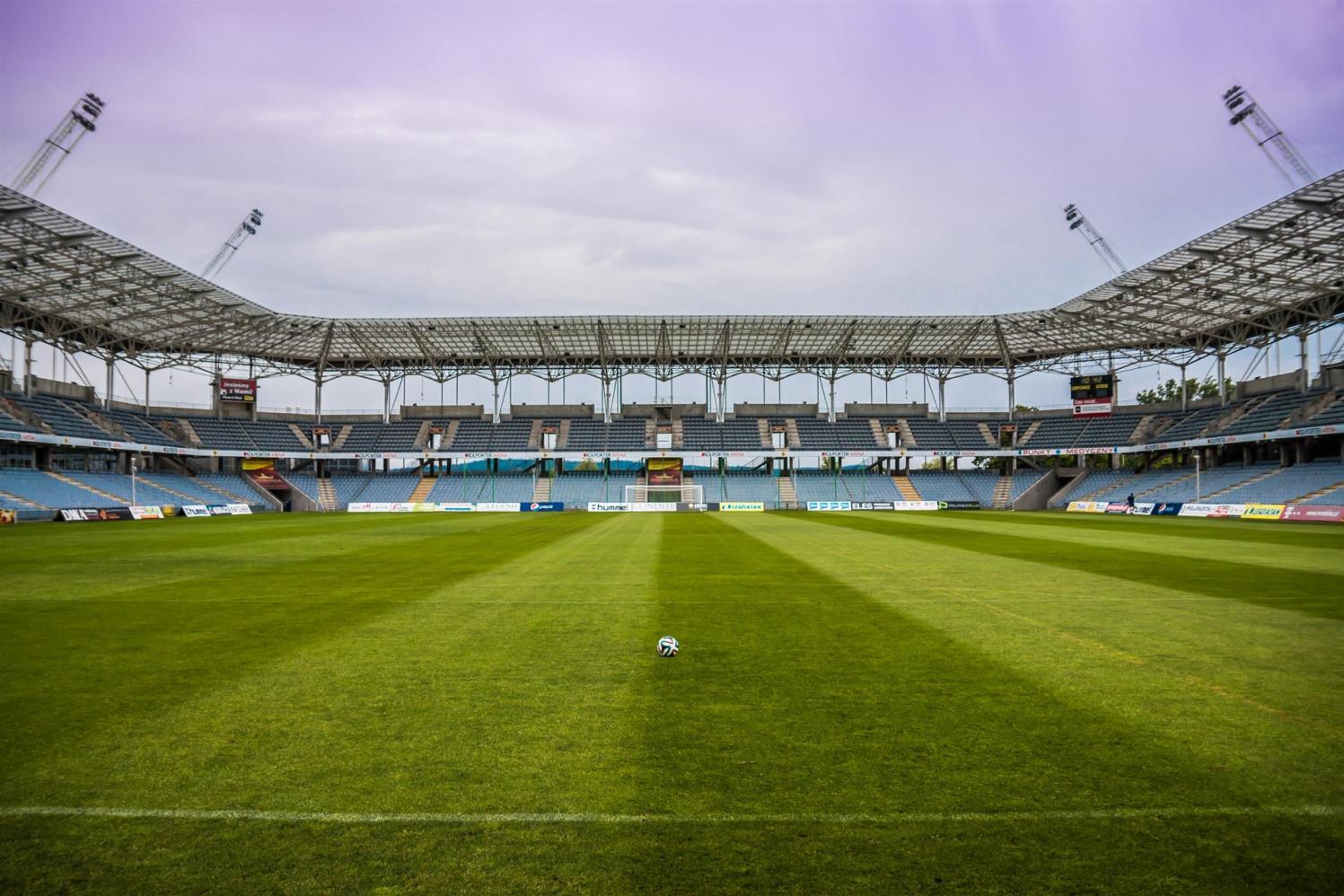 Governo de SP autoriza partidas oficiais de futebol sem torcida a partir do dia 22