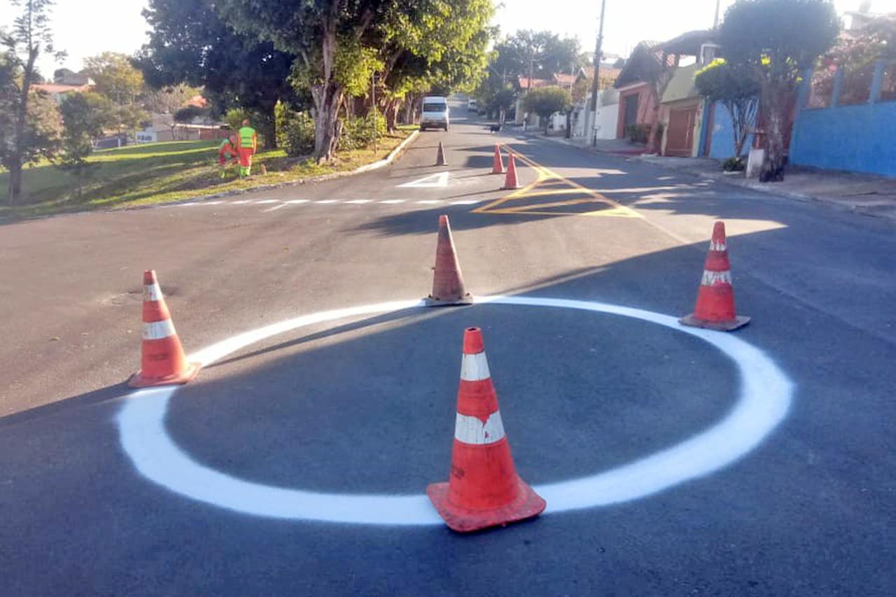Prefeitura reforça sinalização de solo no Jardim Olga Veroni em Limeira