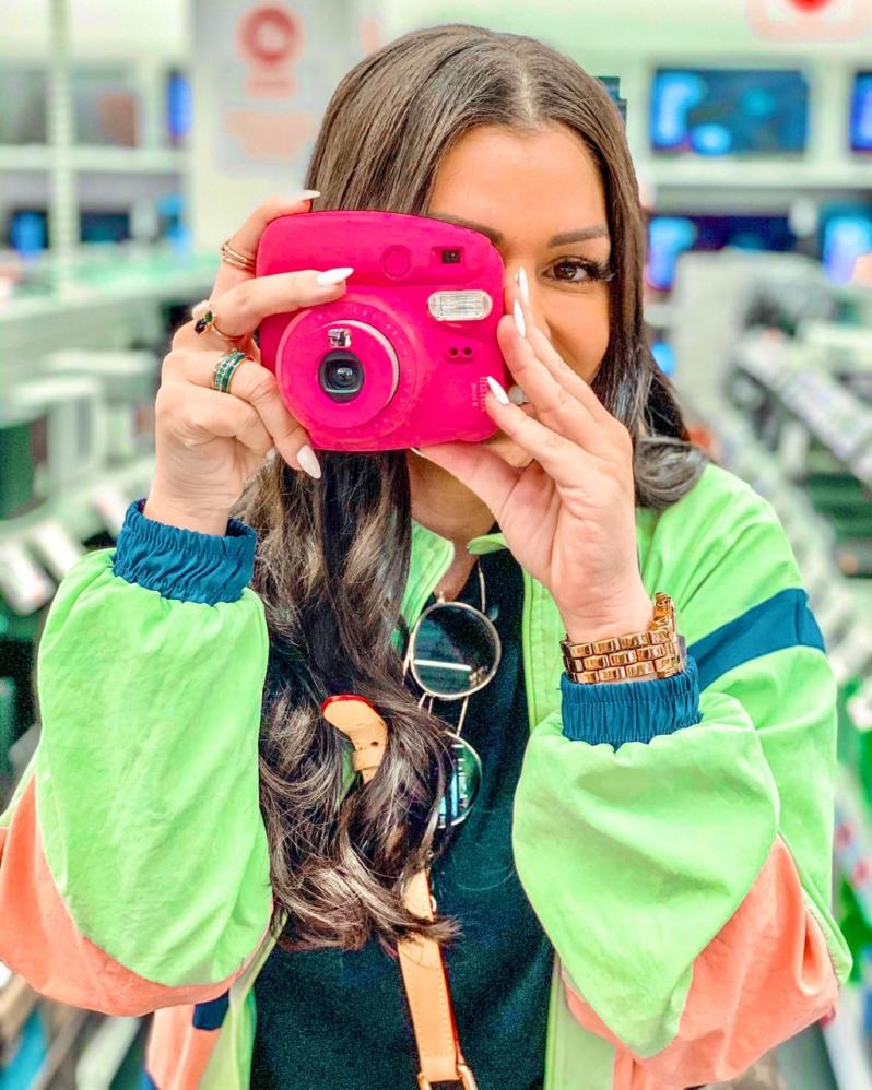Influencer Josiele Cesino bomba no Instagram com lançamento de marca fitness