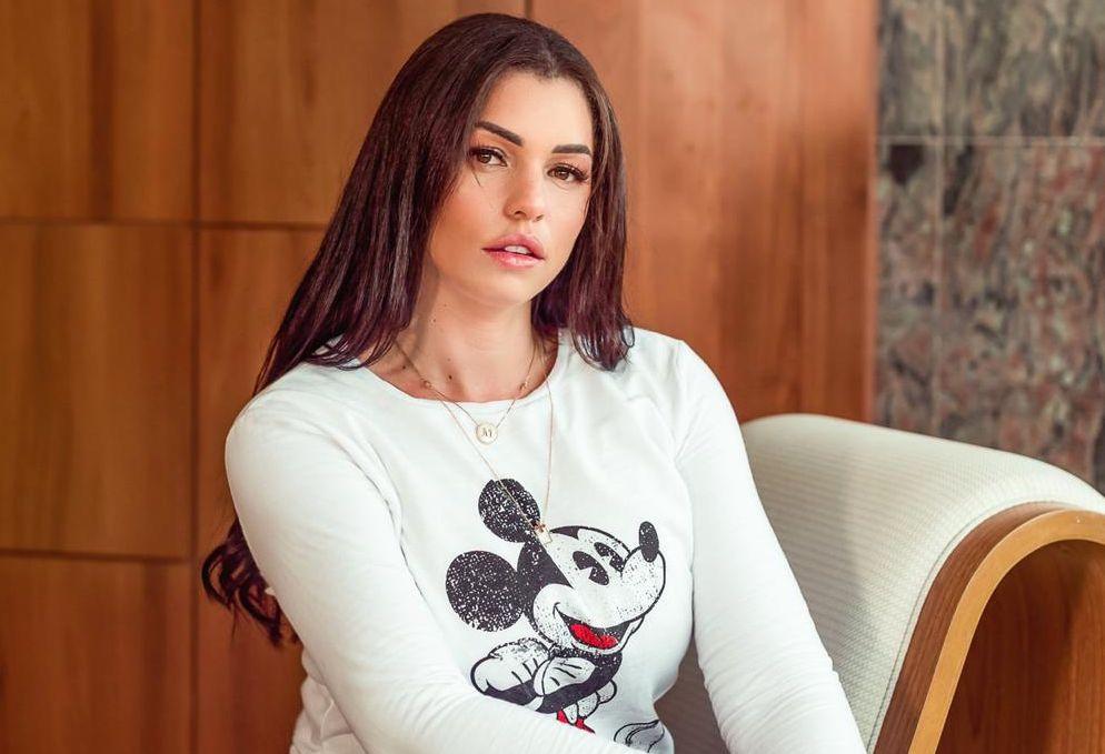 Influencer Josiele Cesino bomba no Instagram com lançamento de marca fitness