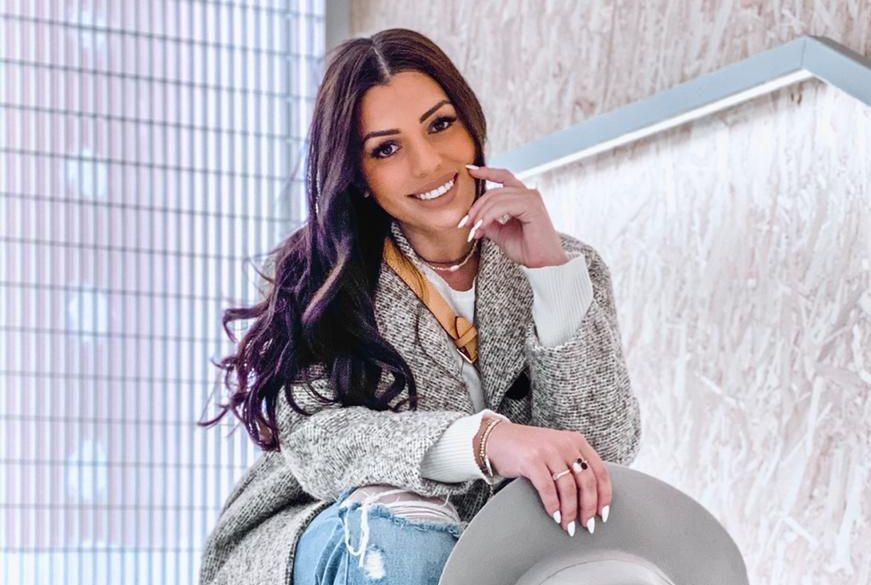 Influencer Josiele Cesino bomba no Instagram com lançamento de marca fitness