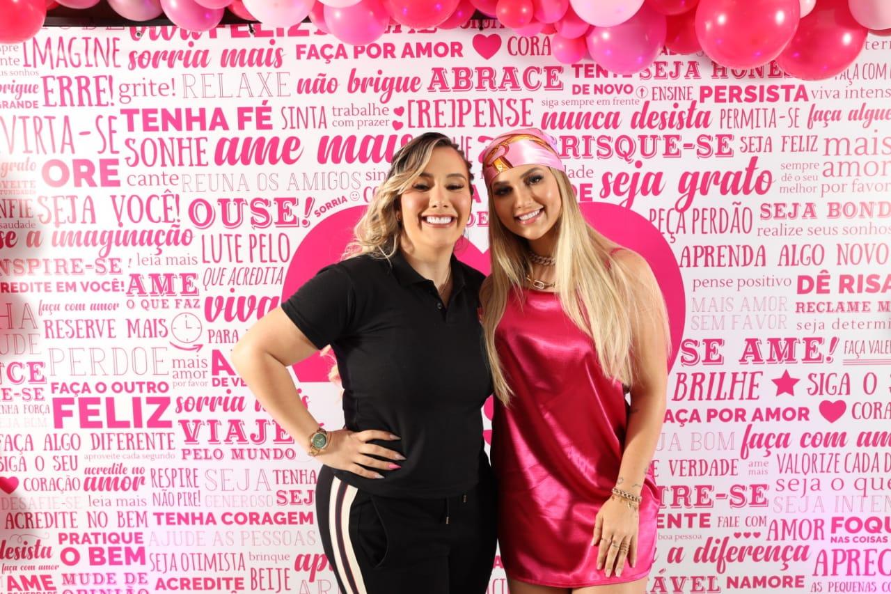 Virgínia Fonseca prestigia coquetel de inauguração da Pink Lash em Goiânia