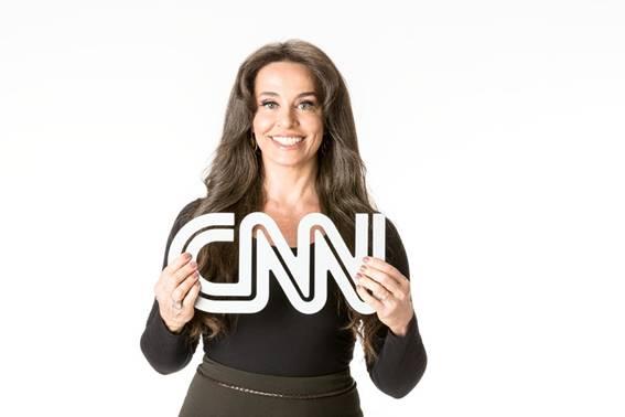 CNN contrata Carla Vilhena