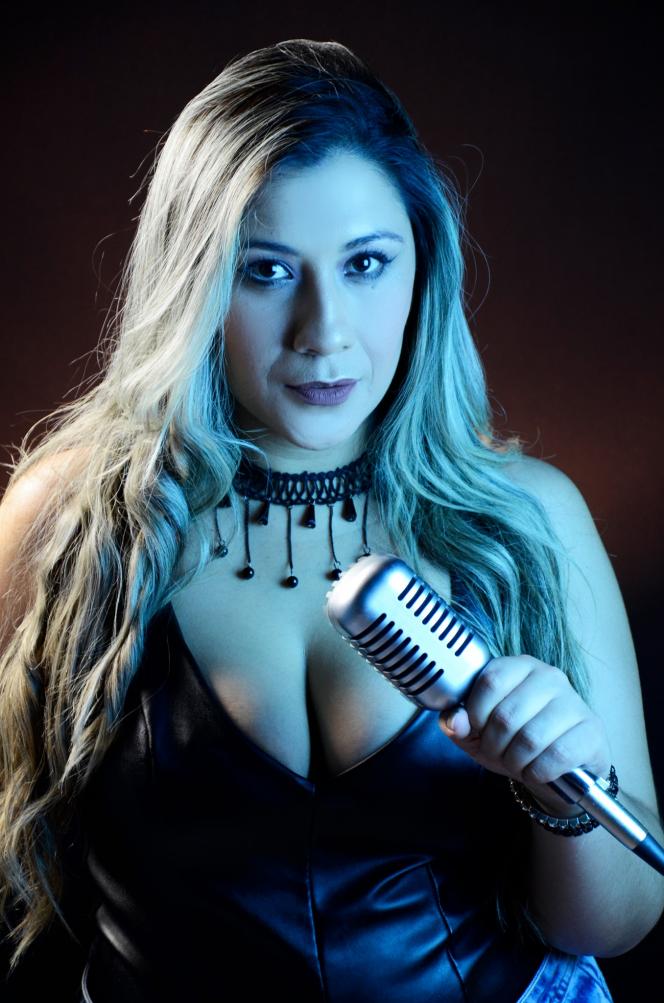 Keila Jordana apresenta sua primeira música de trabalho