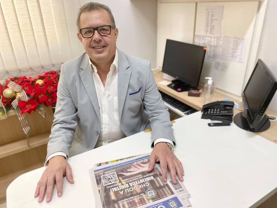 Conheça o Secretário de Administração: Marco Antonio Nascimento