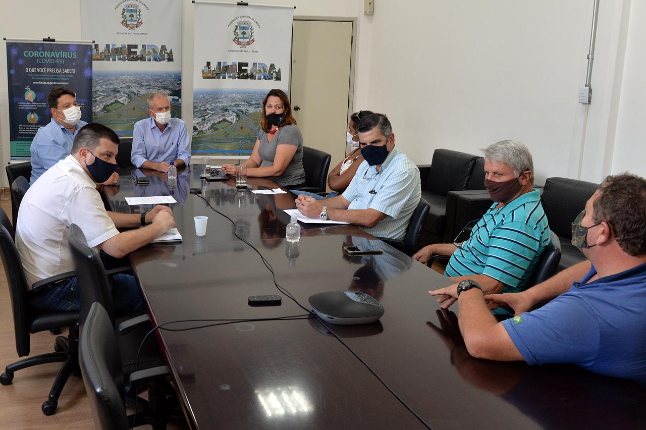 Em Limeira, produtores rurais organizam 