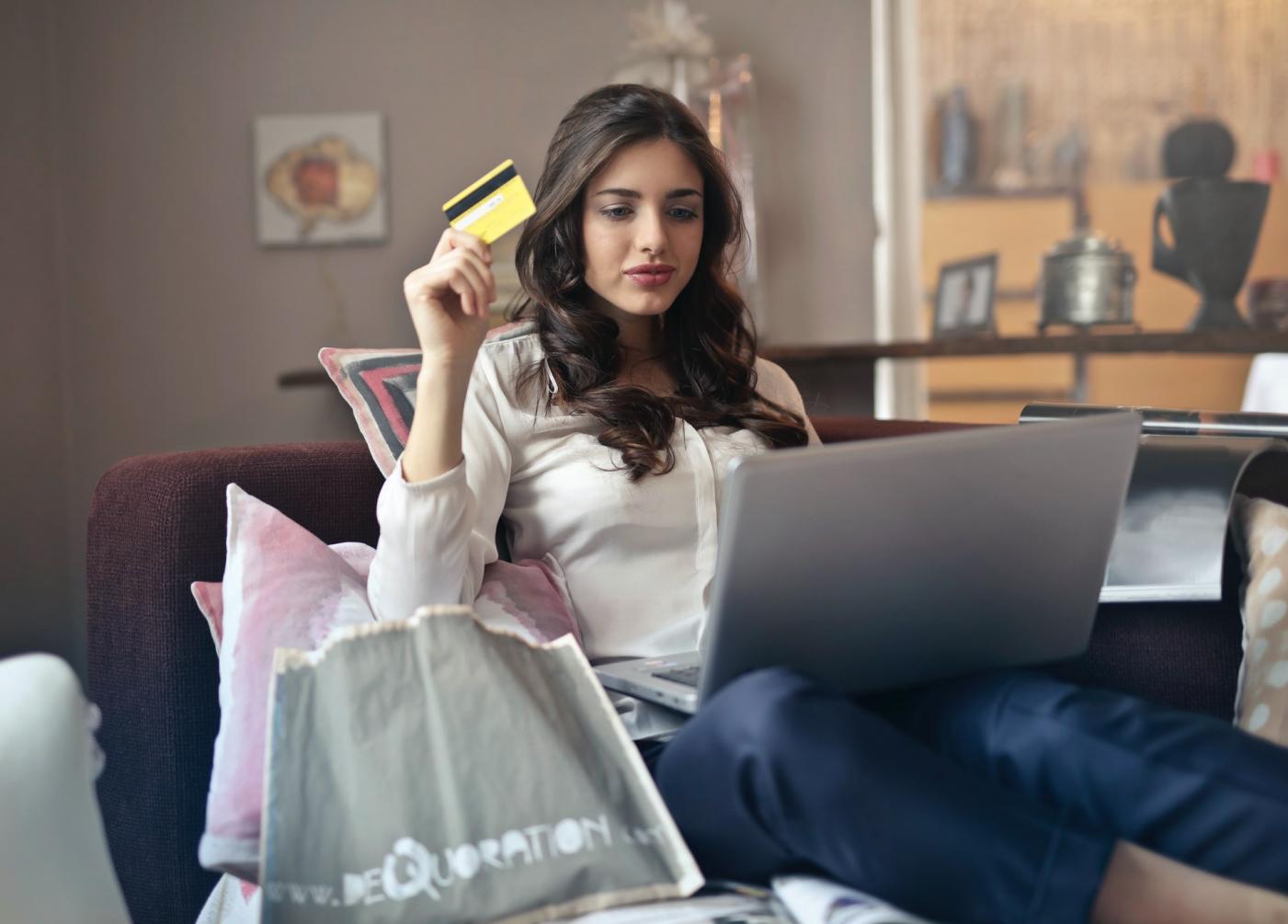 Movimento Compre & Confie destaca o crescimento do e-commerce em 2020