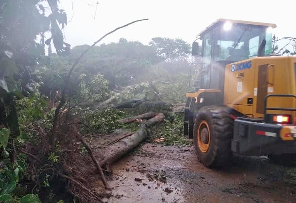Prefeitura de Cordeirópolis realiza serviço de limpeza em córregos
