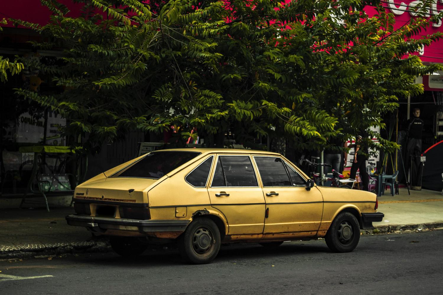 Prefeitura intensificará fiscalização contra veículos abandonados em vias públicas de Cordeirópolis
