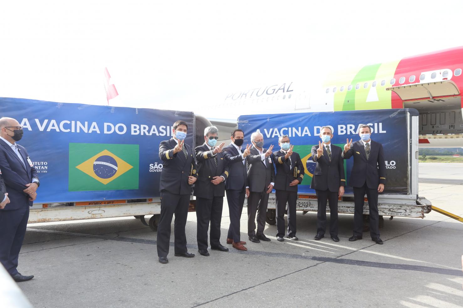 SP recebe 2ª remessa de insumos do ano para produzir mais 8,7 milhões de doses da vacina do Butantan