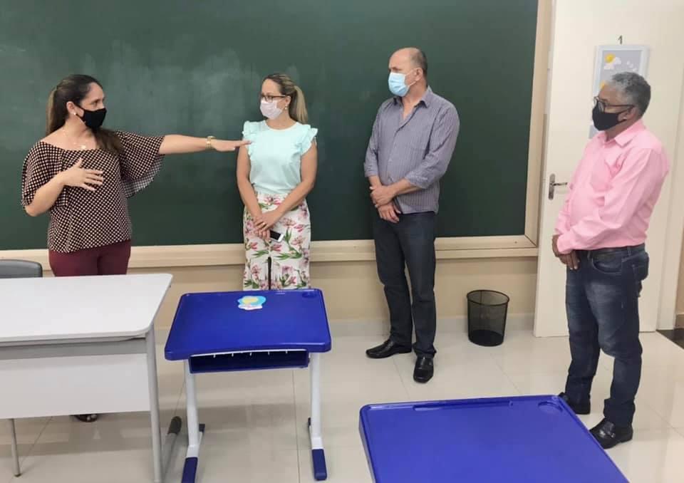 Aulas presenciais da rede municipal de ensino voltam nesta quinta-feira (18)